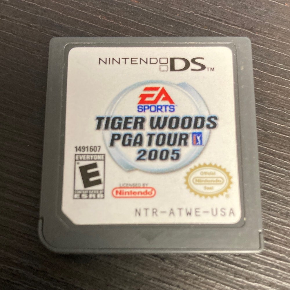 Nintendo DS Tiger Woods PGA Tour 2005 Cartridge - Gray